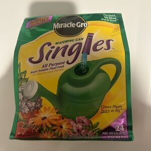 Miracle-Gro Singles Watering Can Plant Food